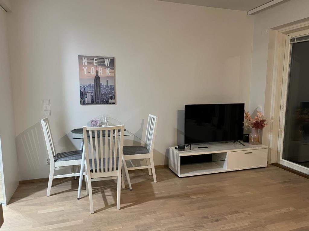 Modern One Bedroom City Apartment Nearby Airport Vantaa Exterior photo